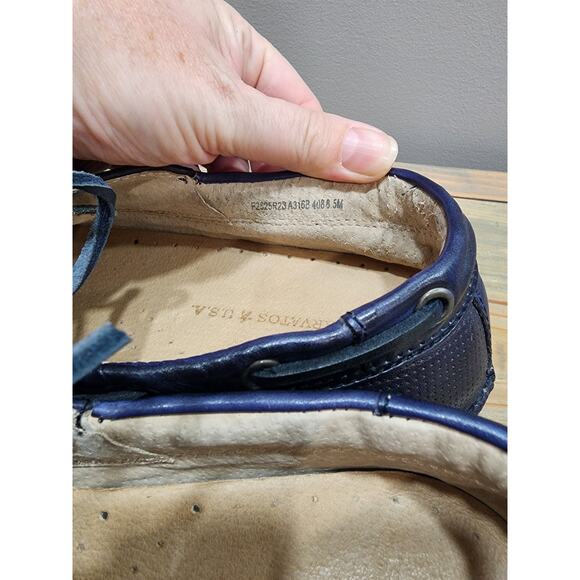 John Varvatos Boat Shoes US 8.5 Navy Blue Leather Great Condition MSRP: $298 - Picture 5 of 8